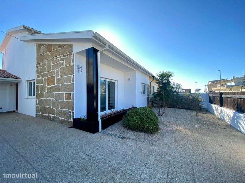 Moradia com jardim na praia para arrendar - Grande imagem: 3/12