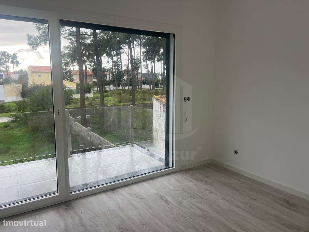 Descobre esta magnífica moradia T3 independente - Aroeira -Charneca... - Grande imagem: 5/34