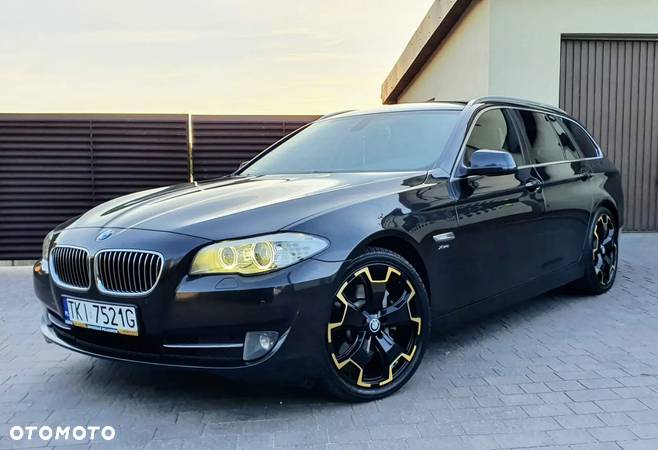 BMW Seria 5 525d xDrive - 2