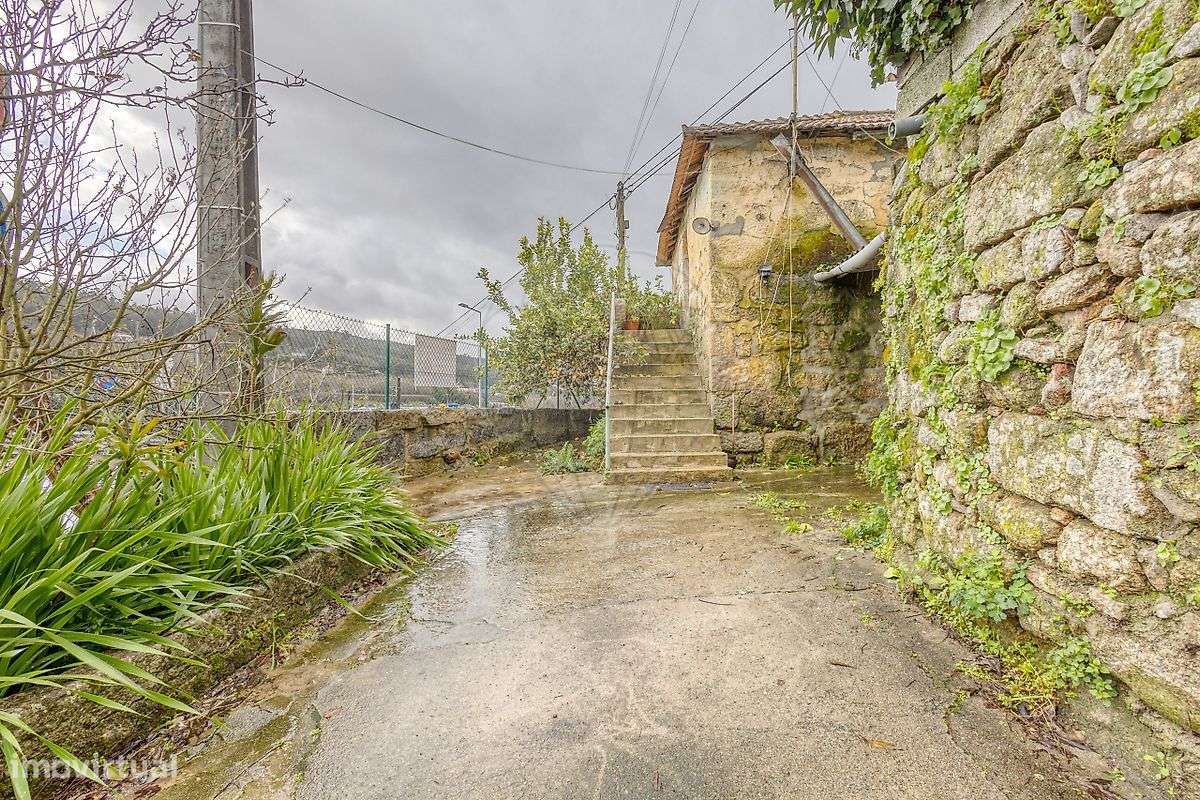 Moradia T2 para venda-13