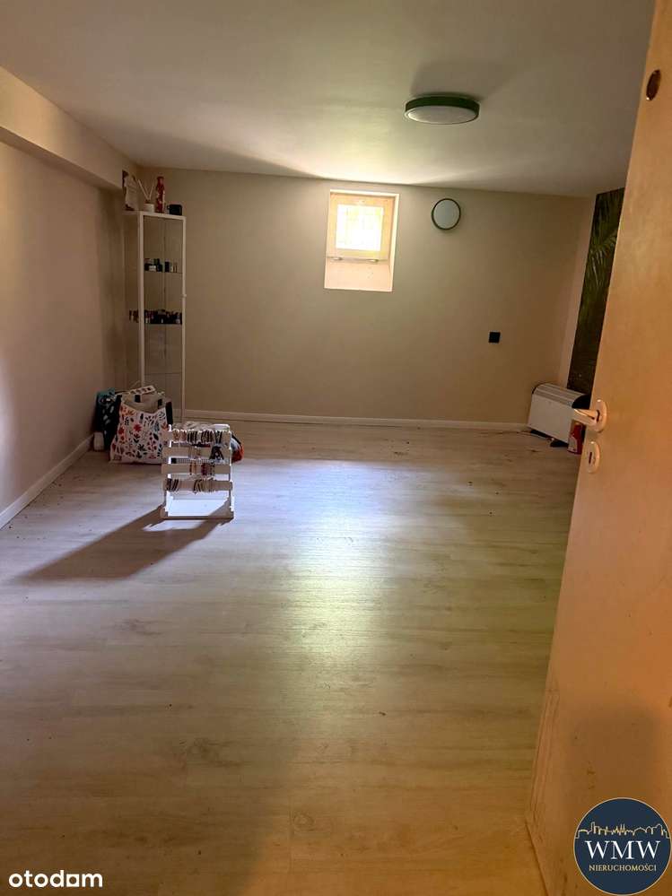 Komfortowe mieszkanie z tarasem, ogrodem i garażem – centrum Żagania-11