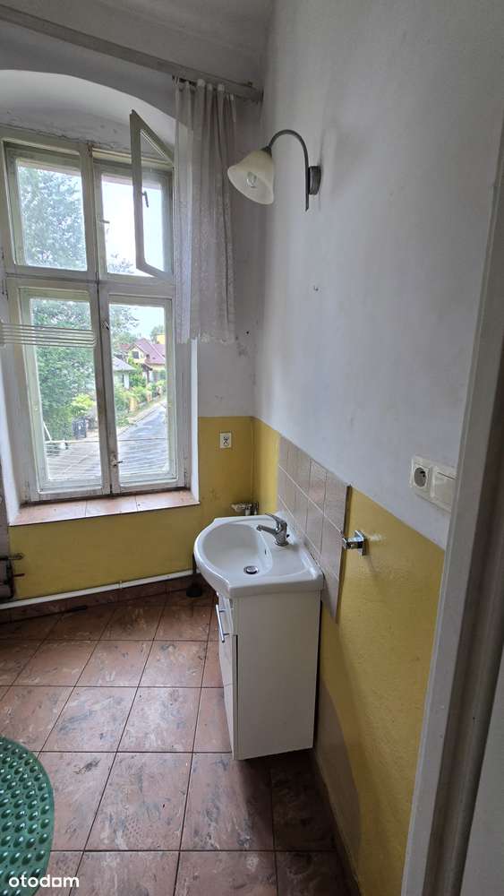 Przestronne 2-pokojowe + kuchnia mieszkanie w dobrej lokalizacji - Pełny obrazek: 5/7