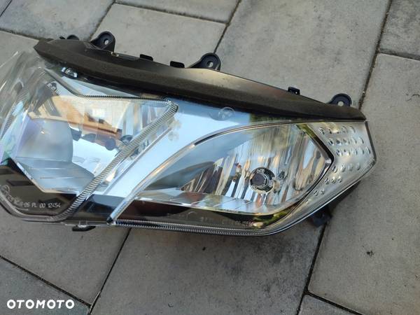 Lampa przód, reflektor Aprilia RS125 - 4