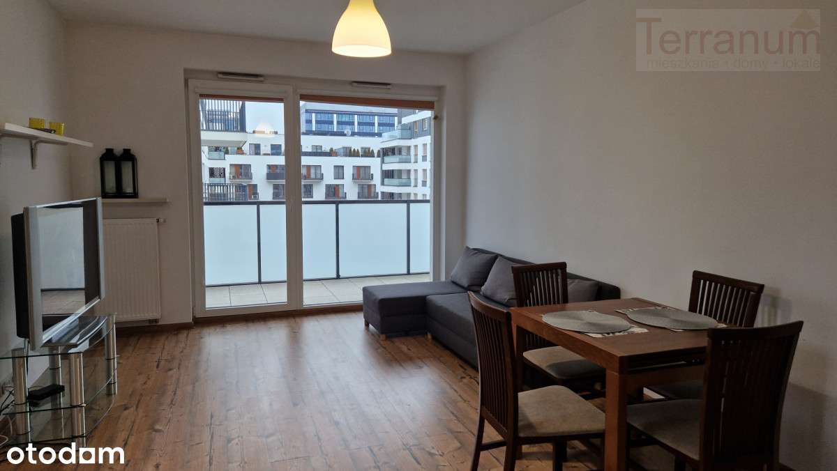 3 pokoje z miejscem postojowym Garażowa-1