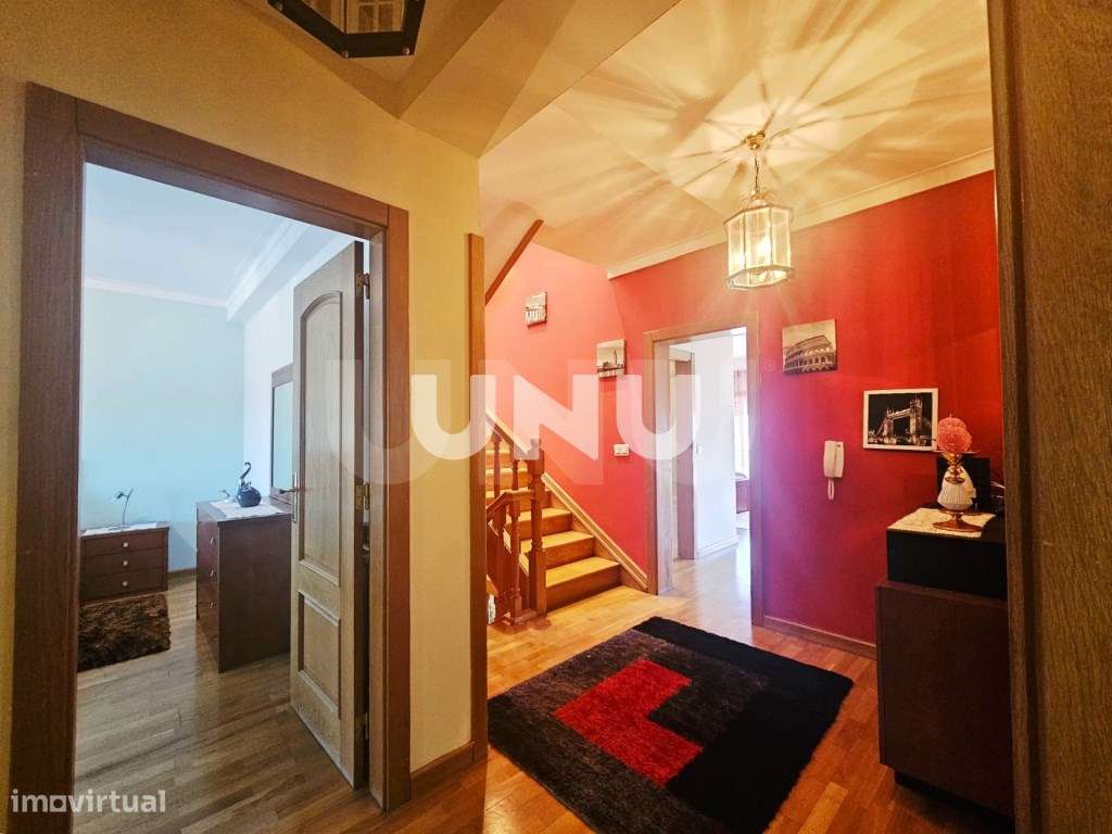Moradia em Banda T5 - A 5 Minutos do Centro da Cidade de Viseu-10