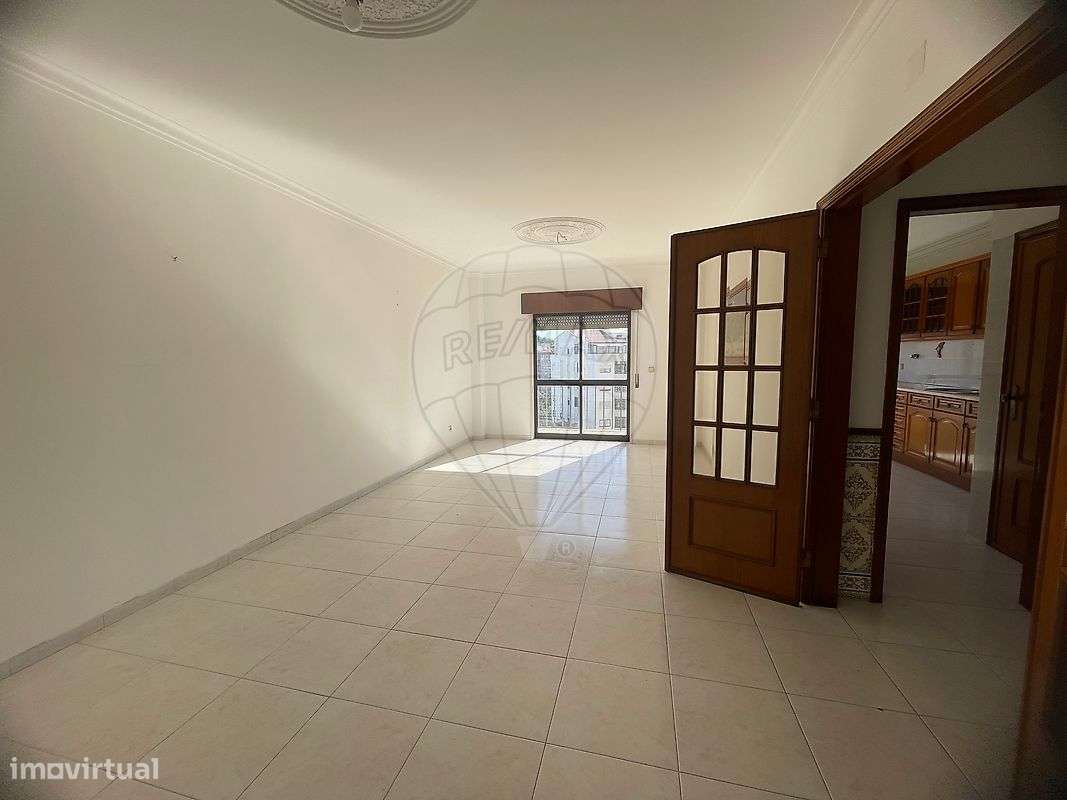 Apartamento T2 para arrendamento - Grande imagem: 3/24