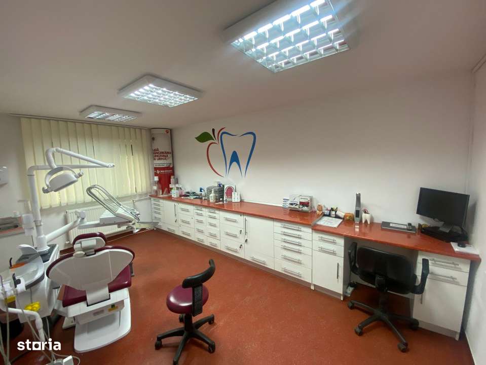 Se vinde 1/2 din Cabinet stomatologic, parter, 42,88mp, antifonat soni - Imagine principală: 3/12