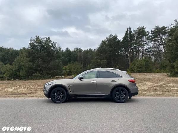 Infiniti QX70 5.0 S Premium - 4