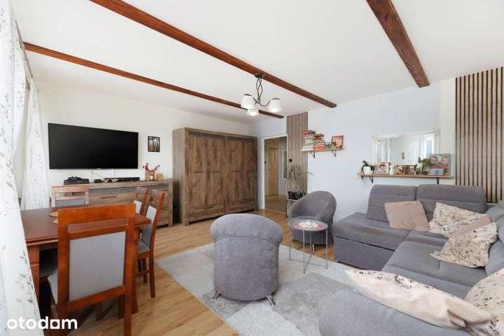 Trzypokojowe mieszkanie w niskim bloku-3