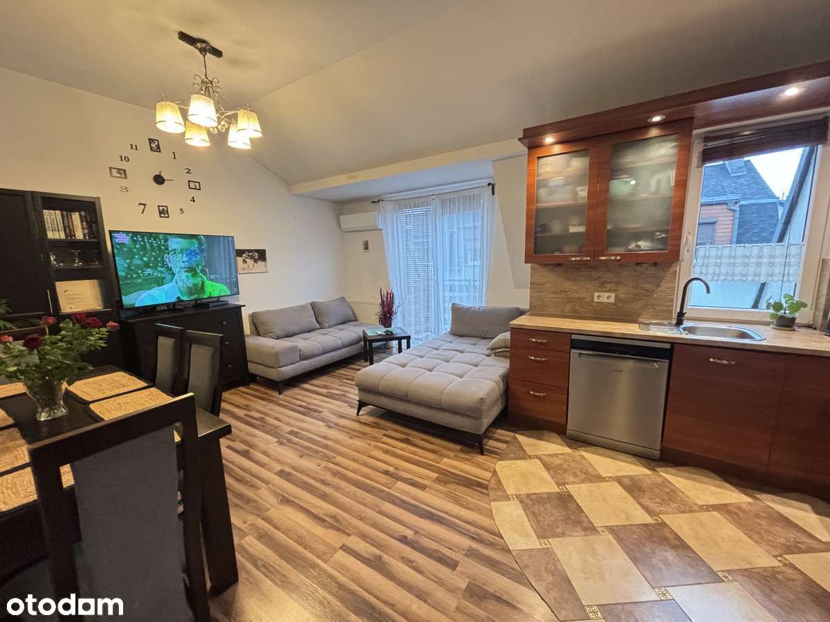 Dwa niezależne mieszkania | Muchobór Wielki, ul. Podolska-3