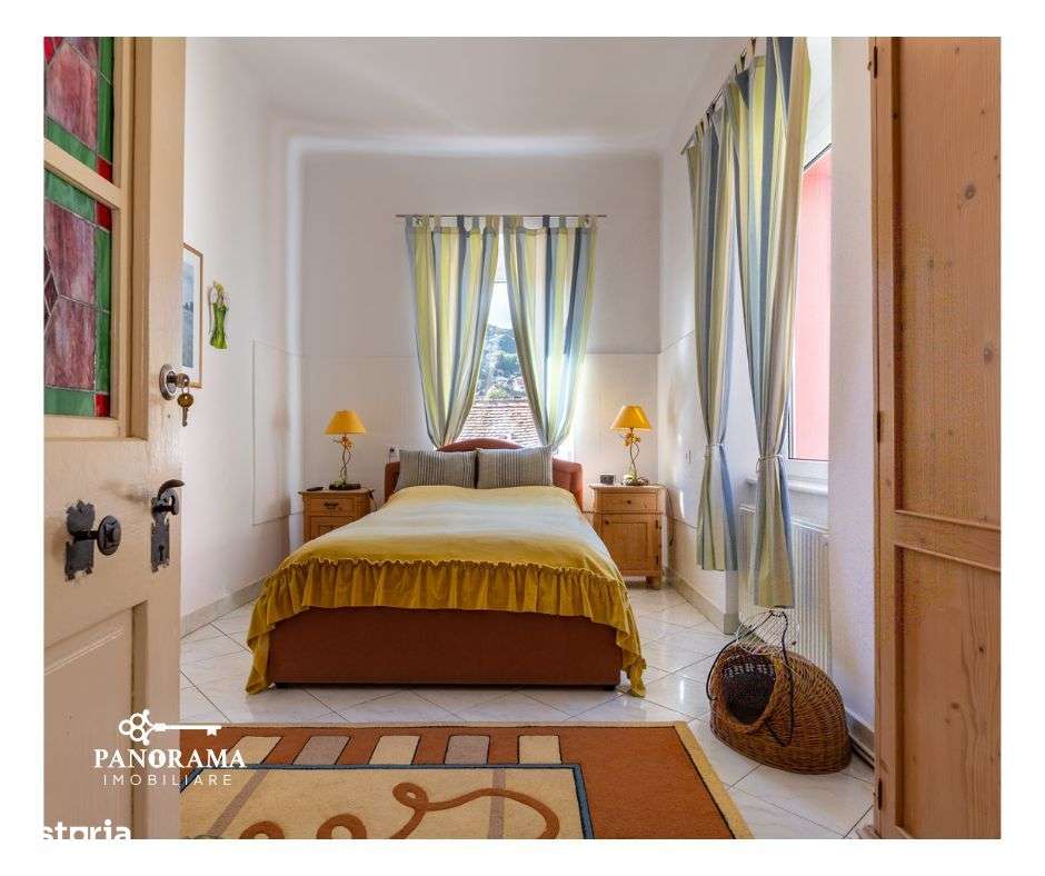 Pensiune de vânzare în Sighișoara, la câțiva pași de Cetatea Medievala-13