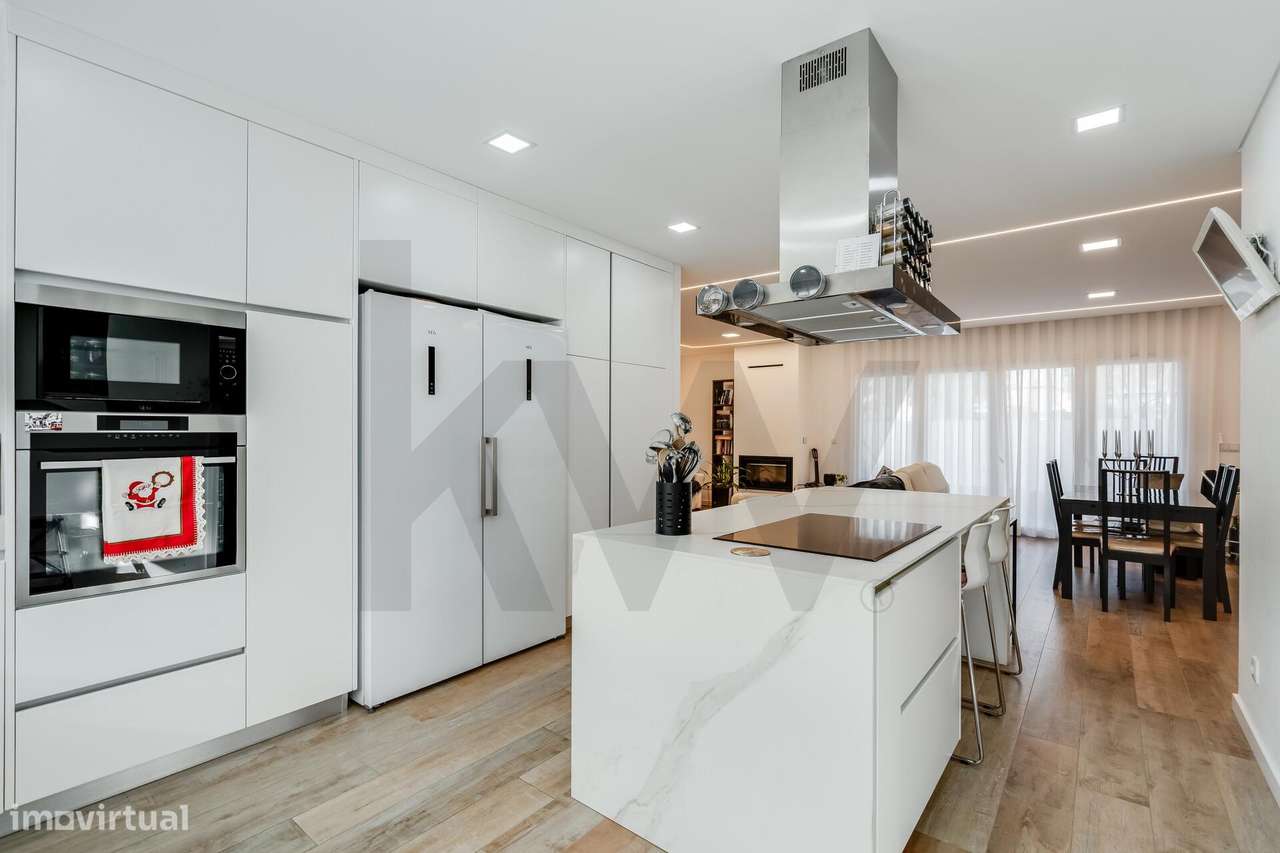 Moradia T4 Nova (2023) em Albarraque. Conforto,  Piso Radiante,  Garag - Grande imagem: 4/36