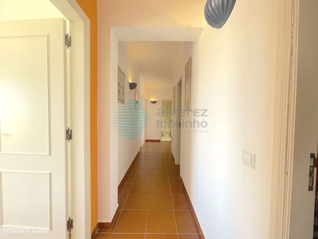 Penthouse 4 assoalhadas com uma área de 232m2, terraço 107m2, Vau, ...-27