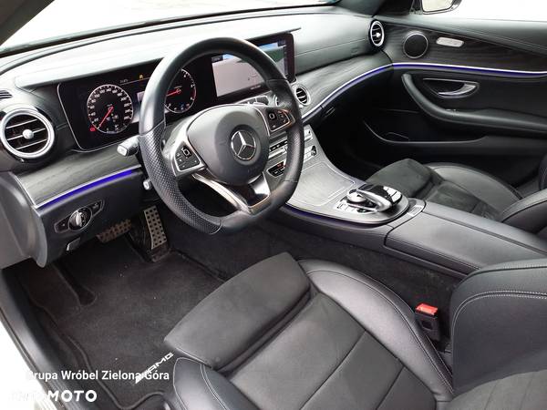 Mercedes-Benz Klasa E 220 d 4-Matic 9G-TRONIC - 14