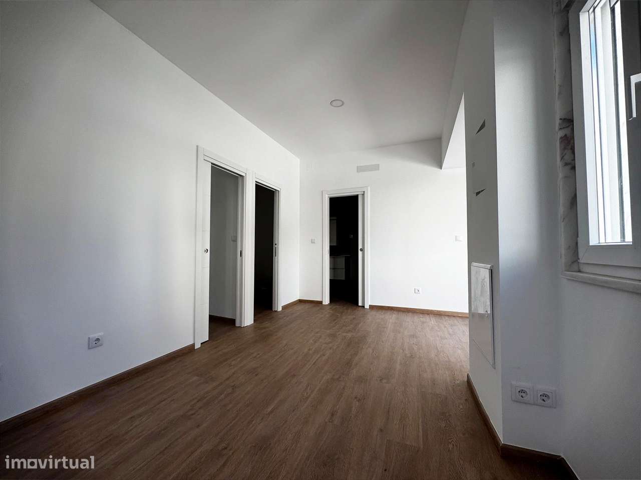 Apartamento T2 Centro Parede.-5