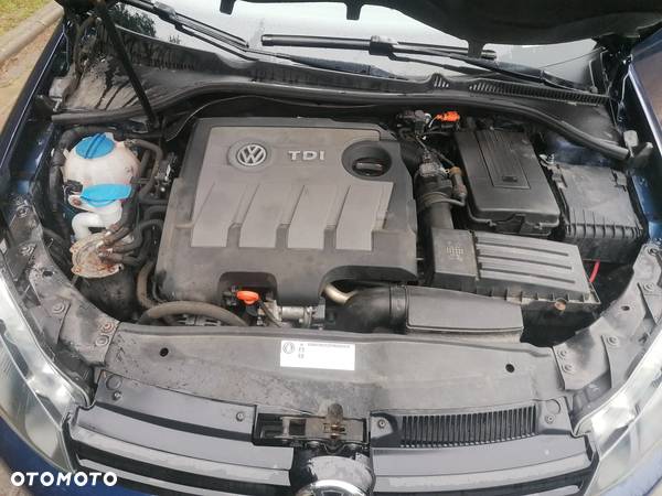 Volkswagen Golf 1.6 TDI DPF BlueMotion - 13