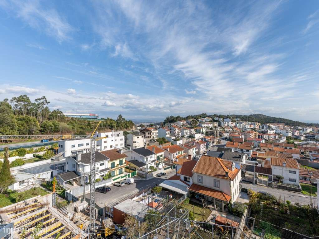 MORADIA T4 ! VARANDAS ! GARAGEM | BAGUIM DO MONTE | GONDOMAR-38