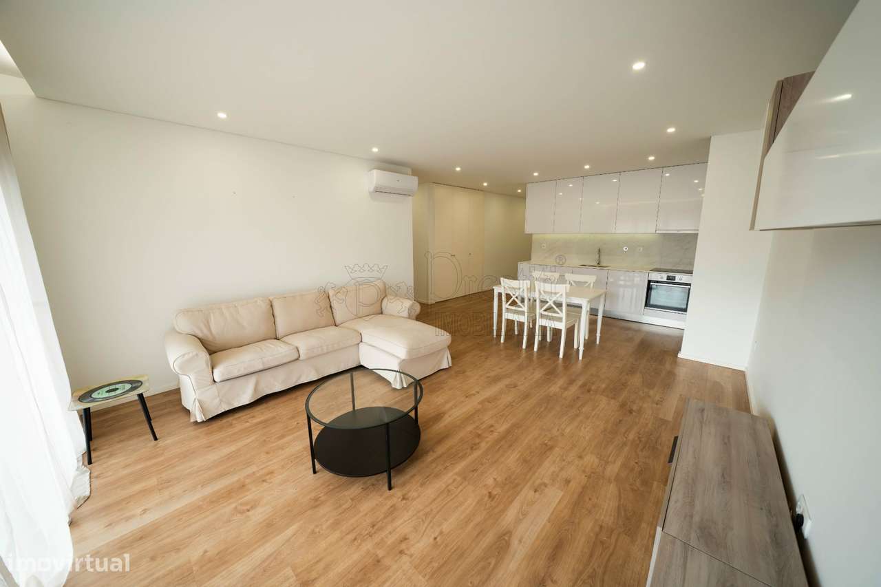 Começar uma nova história num T1 cheio de encanto em Azurém - Grande imagem: 5/15