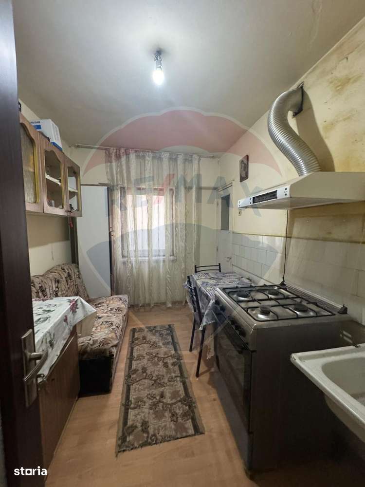 2 decomandate Craiovita, liber, spatios, zona buna, 54mp, bloc 1987-4