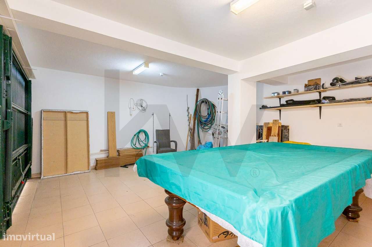 Moradia T5 com piscina junto à Quinta da Trindade / Quinta Dona Maria,-26