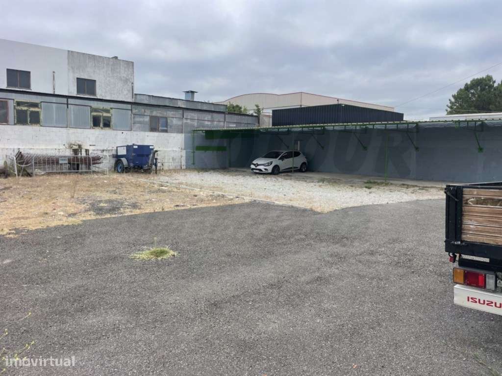 Venda conjunta de imóveis para atividade industrial com edifício e ...-38
