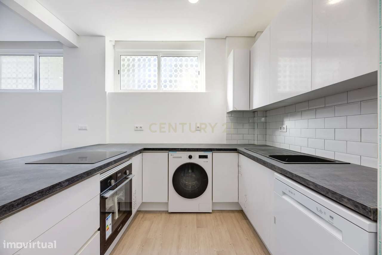 Apartamento T1 totalmente remodelado | Benfica – Rua dos Arneiros - Grande imagem: 2/18