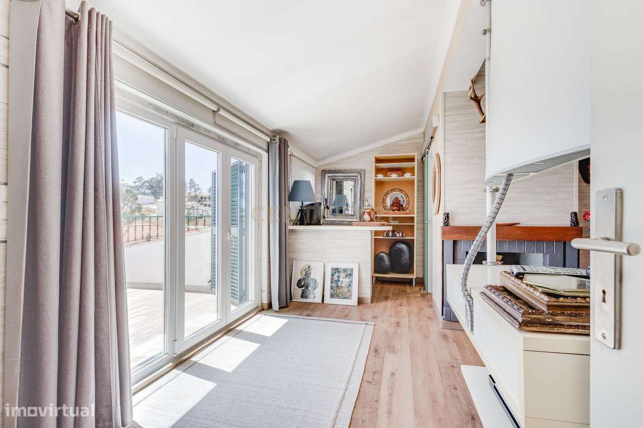 MORADIA T4 COM JARDIM E GARAGEM-35