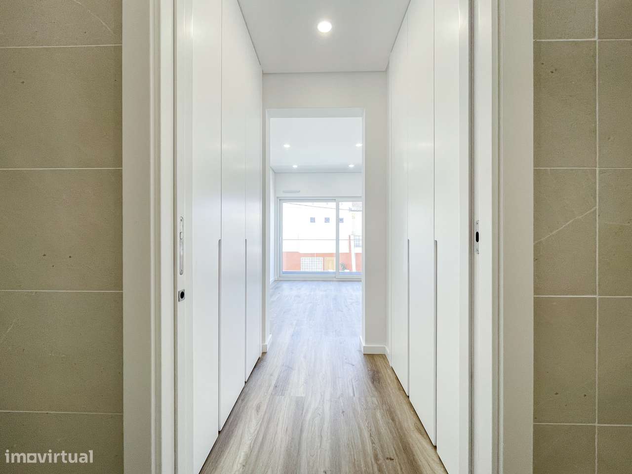 Moradia T4 com Piscina - Santa Iria de Azoia (Bairro da Salvação)-20