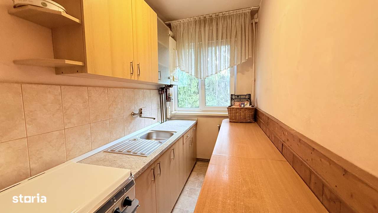 Vand apartament cu 2 camere in Cartierul Dambu-0