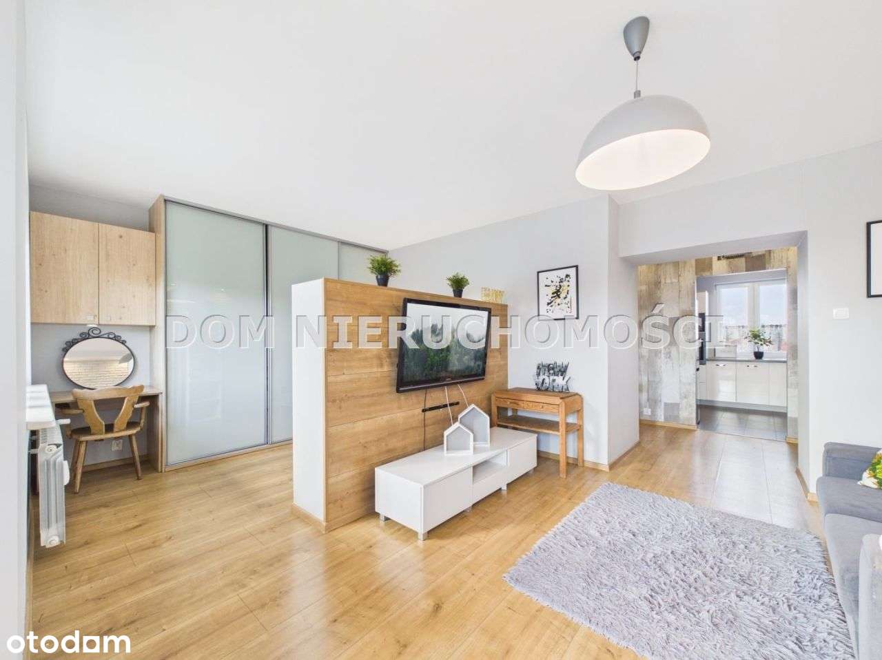 Przestronne, dwupokojowe mieszkanie na Jarotach!-3