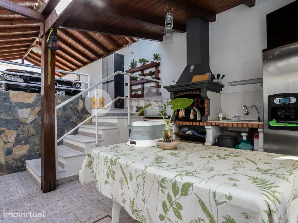 Moradia T4 - Com Vista Mar e Cidade - Topo- Urbanização Miramar-13