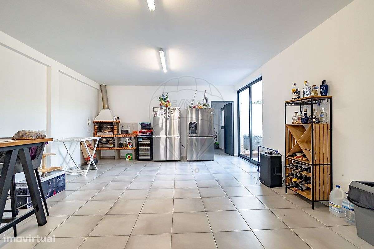 Moradia T4 para venda-8