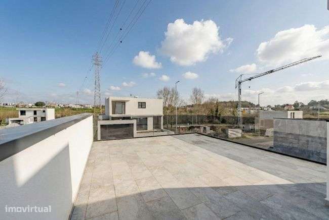 MORADIA GEMINADA T4+1, 4 Suites em PALMEIRA, BRAGA-32