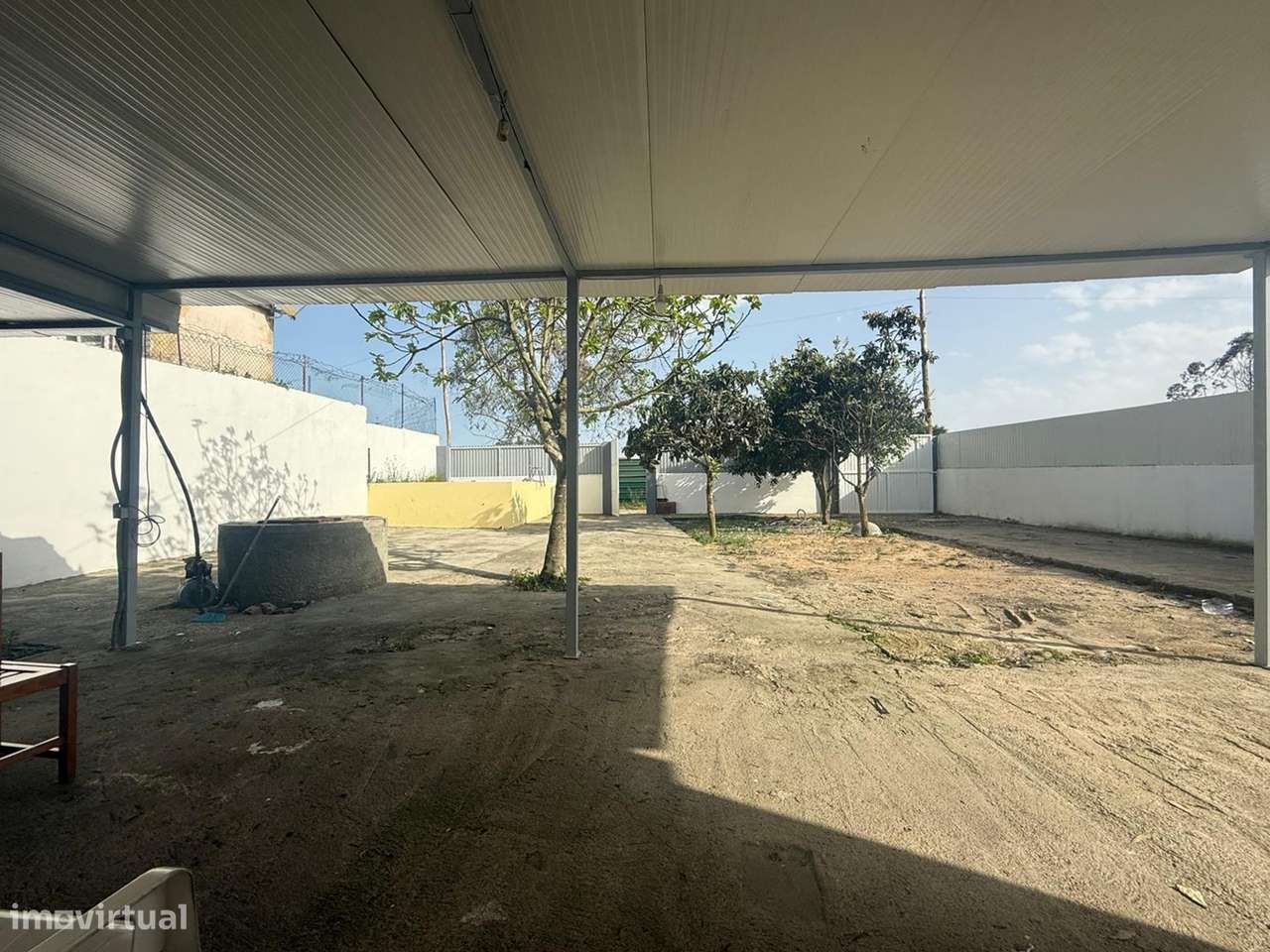 Moradia T2 em lote de 325m2 Fernão Ferro-17