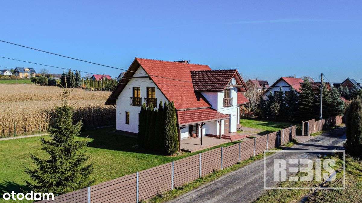 Eng| Dom Wolnostojący, 9a, 240m2, ul. Stawowa-0