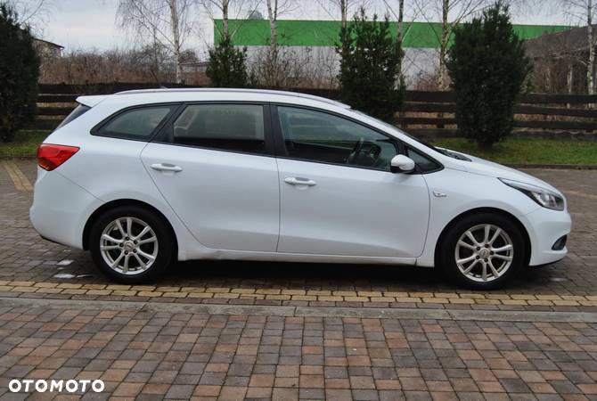 Kia Ceed Cee'd 1.6 CRDi M - 15