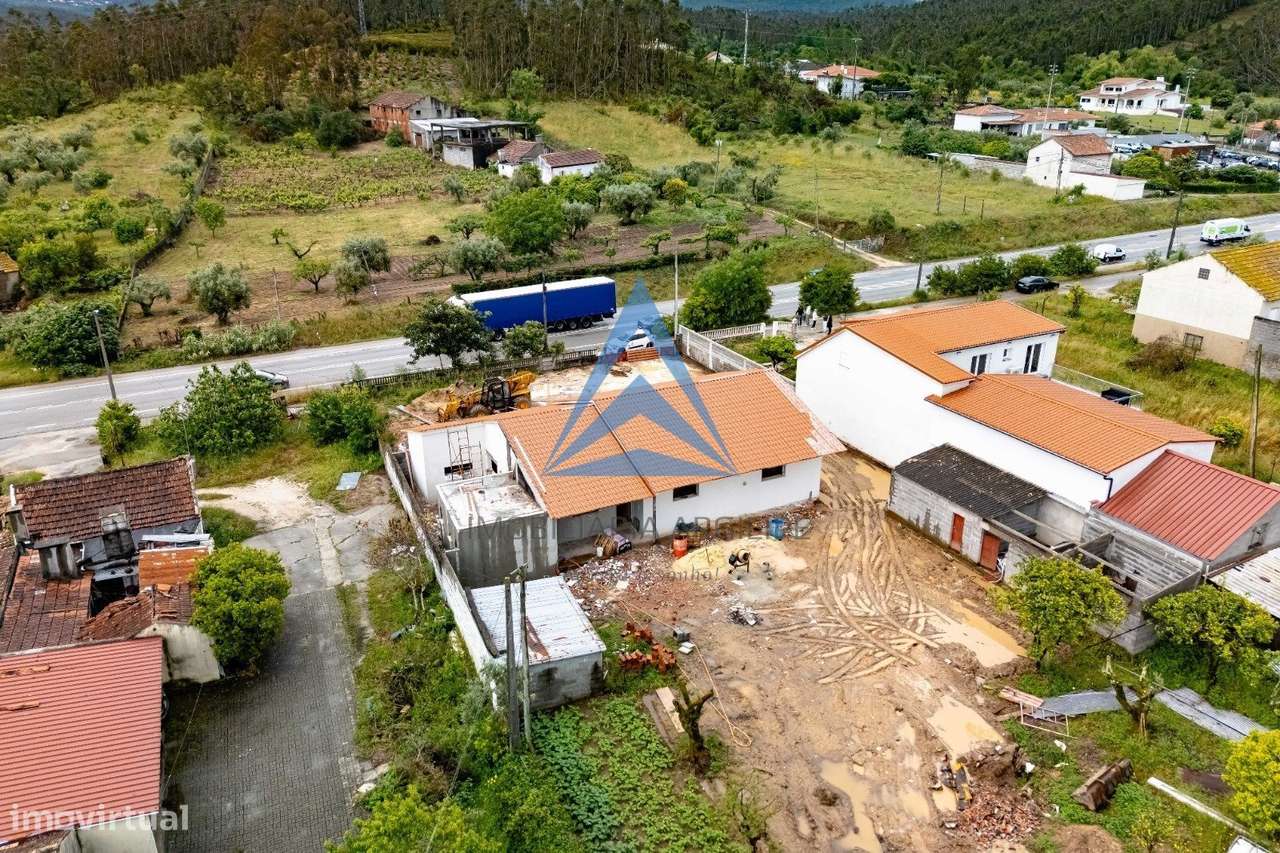 Moradia T5 com Piscina-16