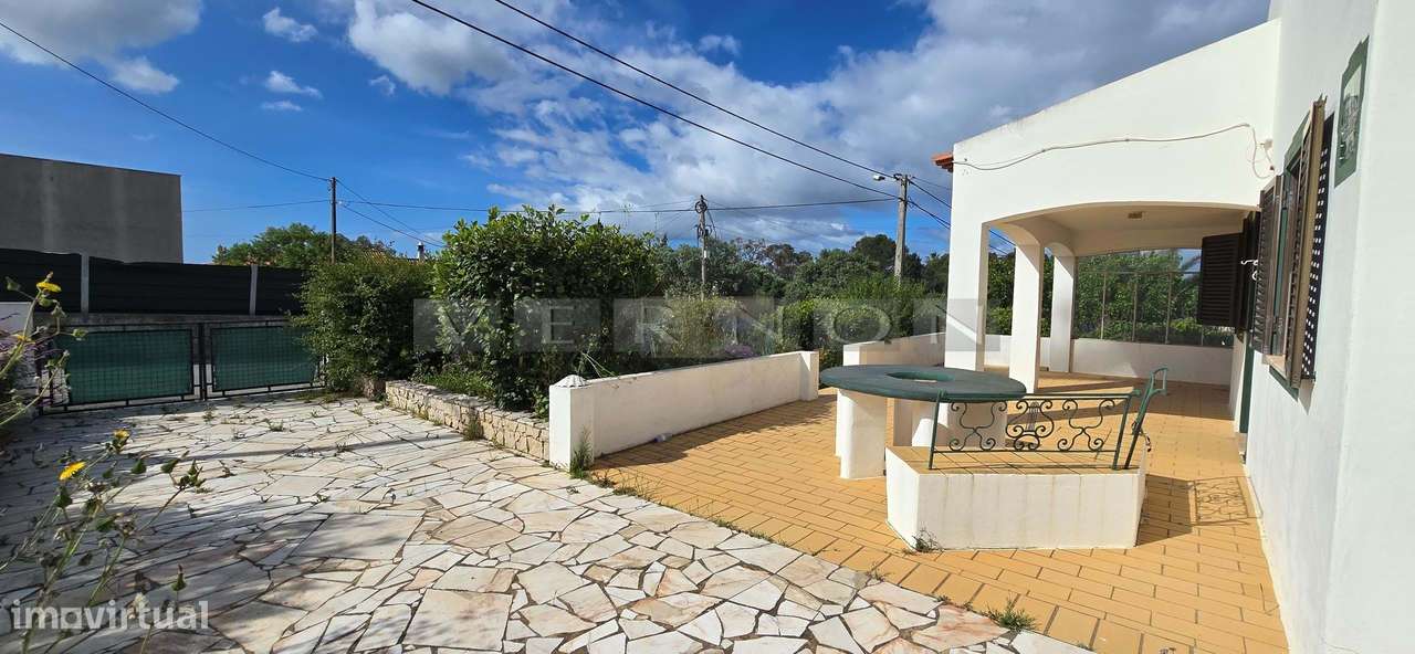 Algarve, Carvoeiro, para venda, moradia T3 com garagem, em localização-8