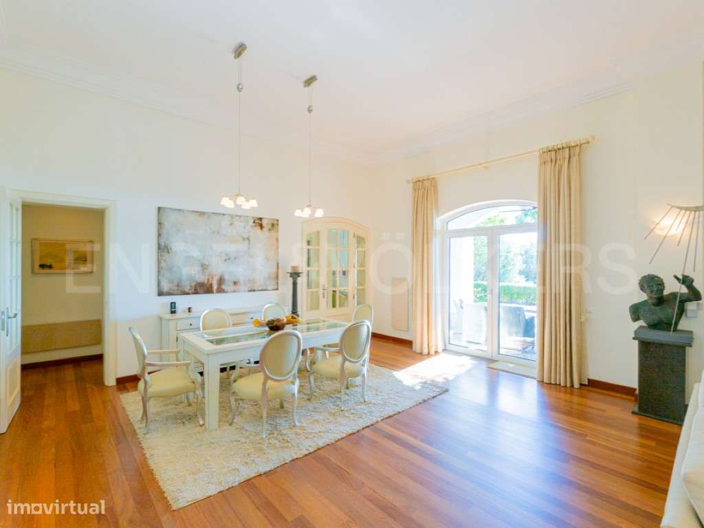 Vila Elegante com Vista Mar entre Estoi e Santa Bárbara Nexe-9