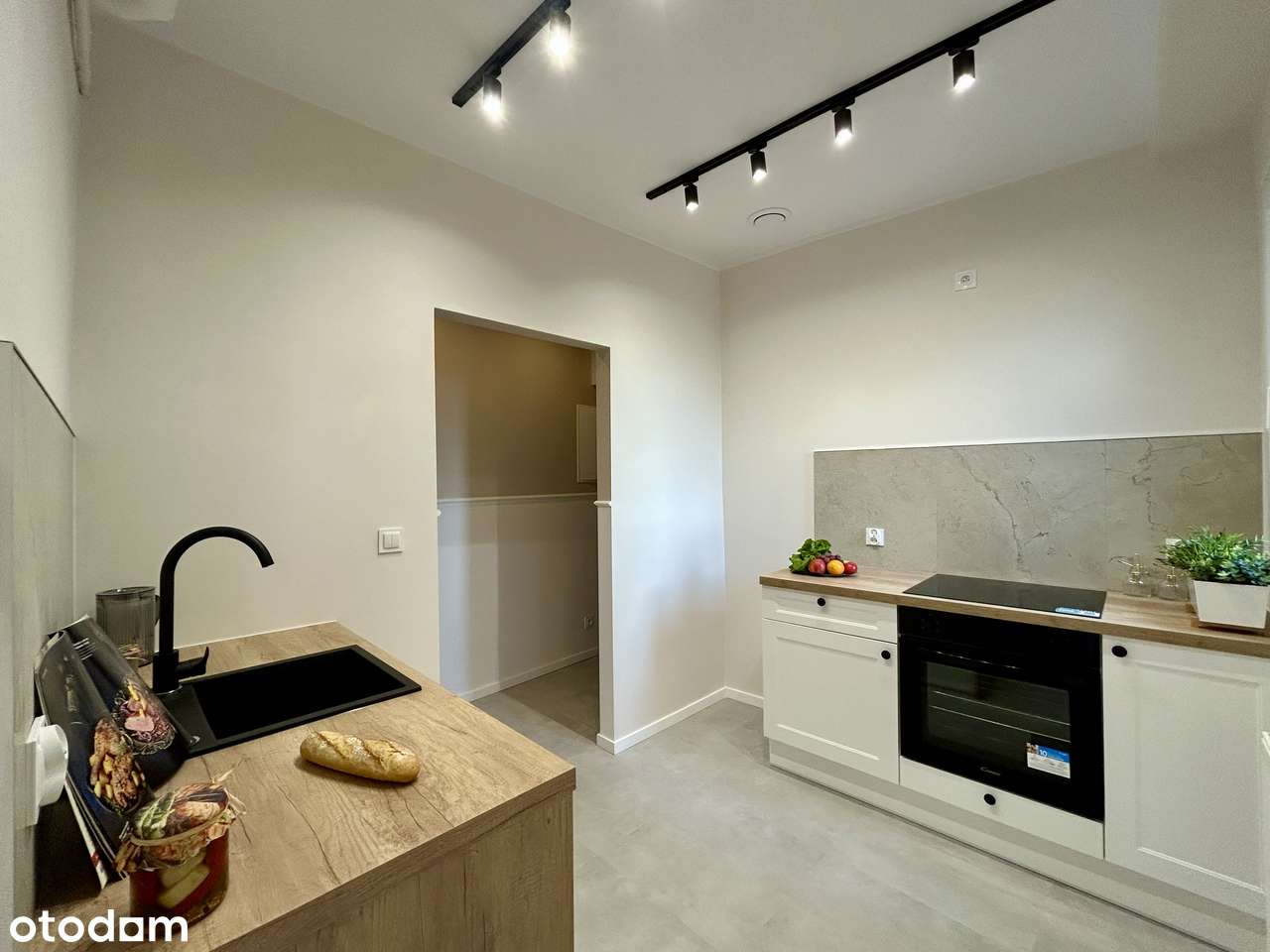 Urokliwe, rozkładowe 2 pokojowe mieszkanie w Centrum-9