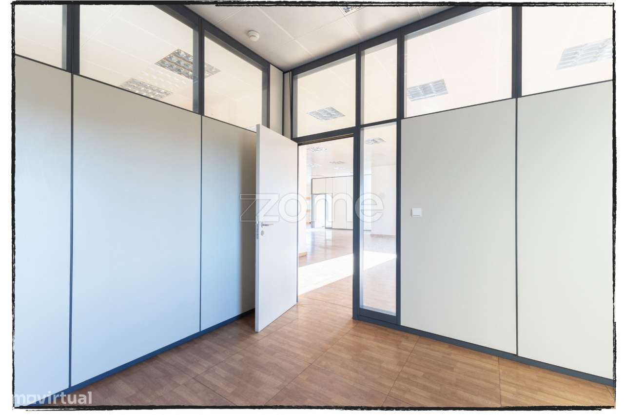 Escritório para Arrendamento – 468 m² | Sintra Business Park - Grande imagem: 4/32