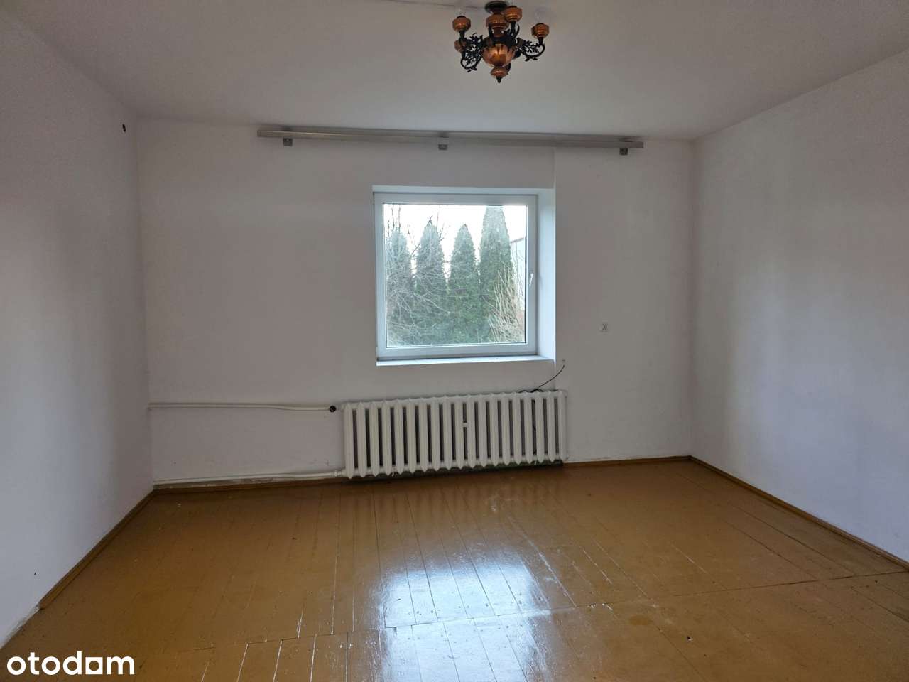 Mykanów dom do zamieszkania i na działalność-8