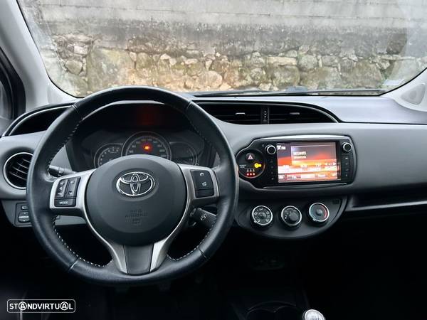 Toyota Yaris 1.0 VVT-i Comfort+P.Style +Navi - 10