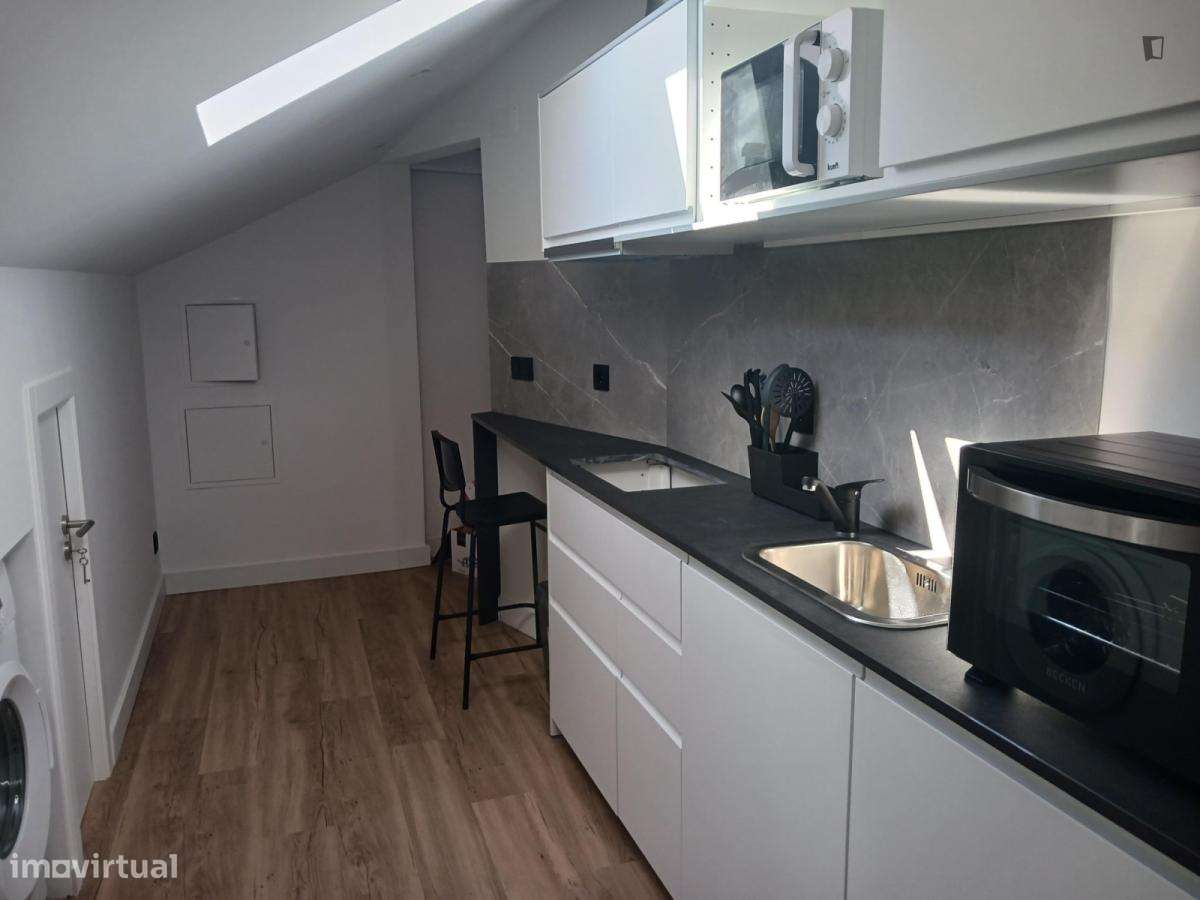 Quarto - localizado em Pontinha Lisbon - Grande imagem: 4/8