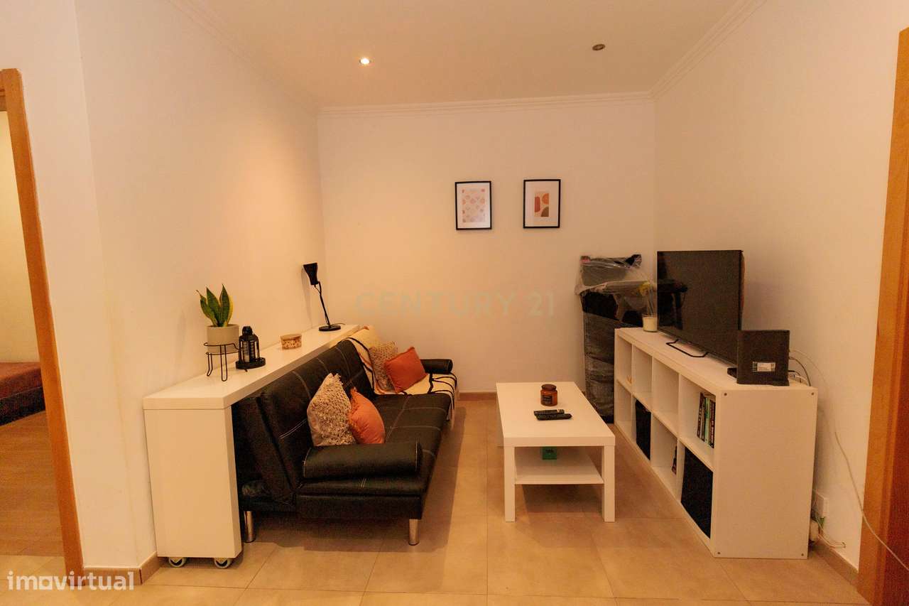 Apartamento T2 | R/C | Penha de França | Terraço 20m² - Grande imagem: 1/47