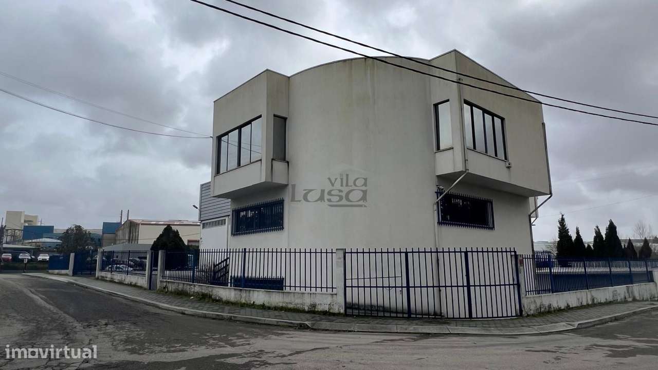 Edifício armazém e escritórios em Avintes V.N. de Gaia. - Grande imagem: 5/30