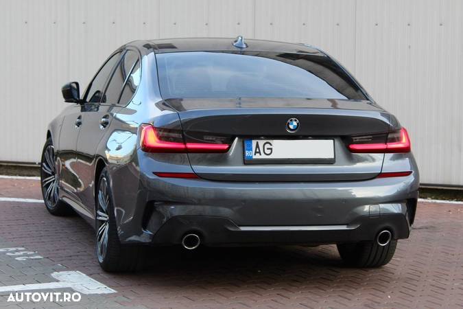 BMW Seria 3 318i Aut. M Sport - 24