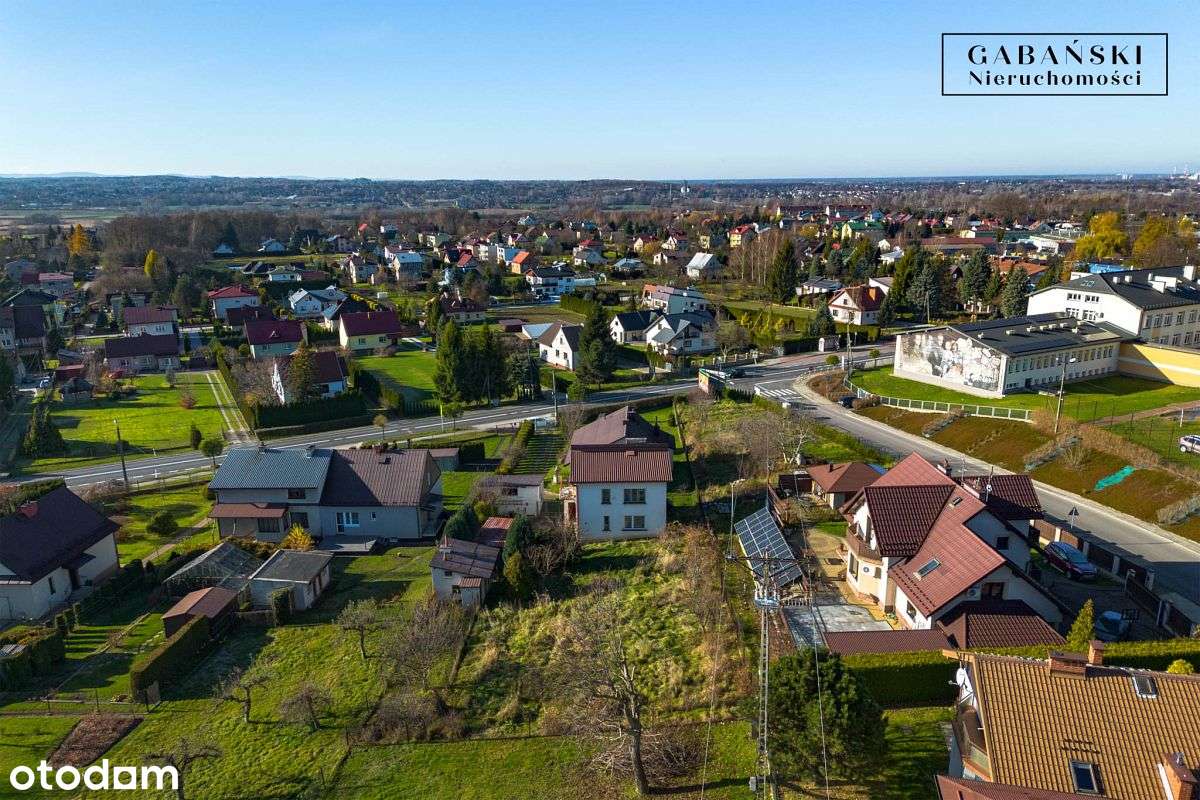 NIEDUŻY DOM DO REMONTU W TARNOWCU-4