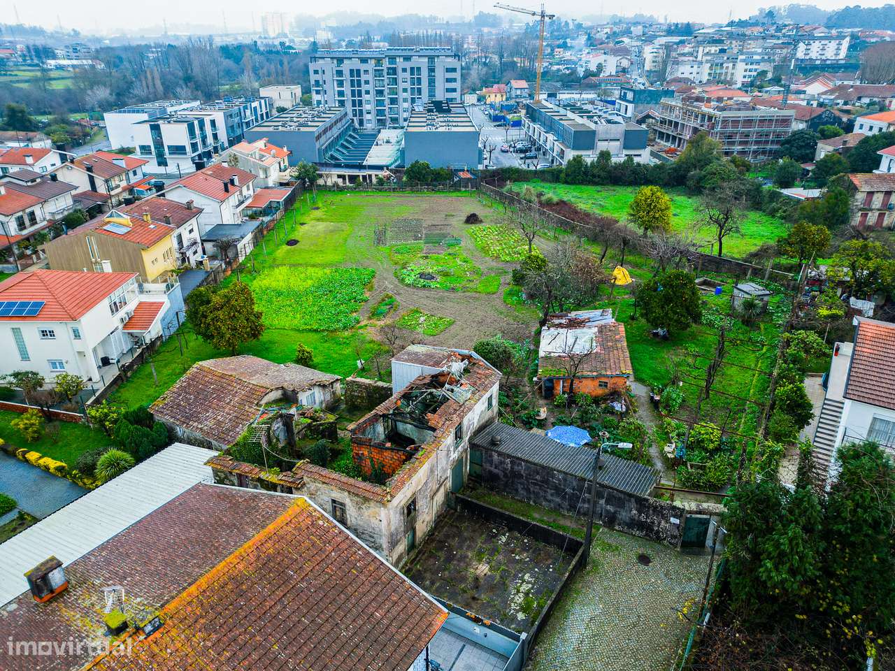 Terreno para Construção de Moradias-8