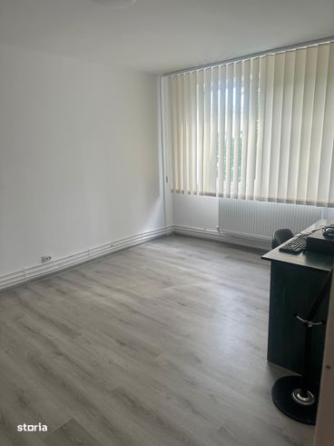 Apartament 3 camere, decomandat.Metrou Aparatori Patriei.-6